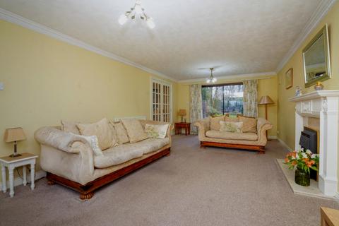 4 bedroom detached house for sale, Silk Mill Mews, Cookridge, LS16