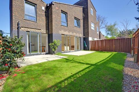 4 bedroom semi-detached house for sale, Langton Way, Blackheath, London, SE3