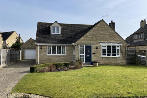 3 bedroom detached bungalow for sale, The Gorse, Bourton-On-The-Water, Cheltenham