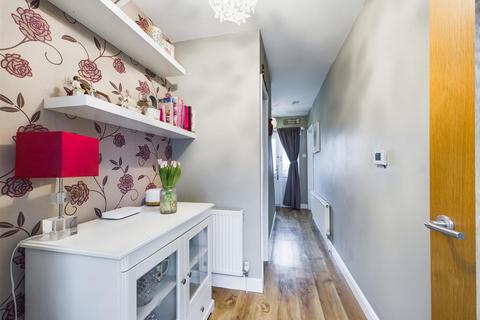 1 Avon Mead, Chippenham, SN15 3PP