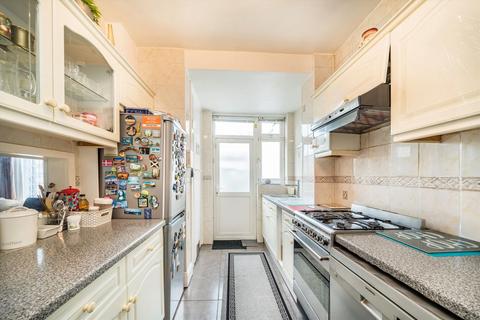 63 Moffat Road, London, SW17 7EZ