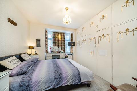 63 Moffat Road, London, SW17 7EZ