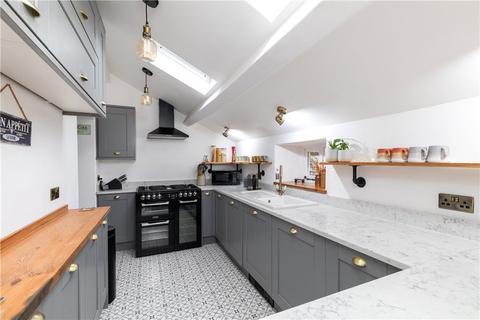 6 Main Street, Esholt, Shipley, BD17 7QZ