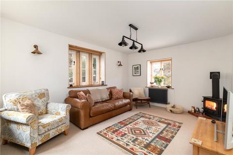 6 Main Street, Esholt, Shipley, BD17 7QZ