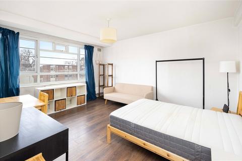 2 bedroom flat for sale, Beaumont Court, Upper Clapton Road, London, E5