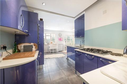 4 bedroom terraced house for sale, Canford Road, London, SW11