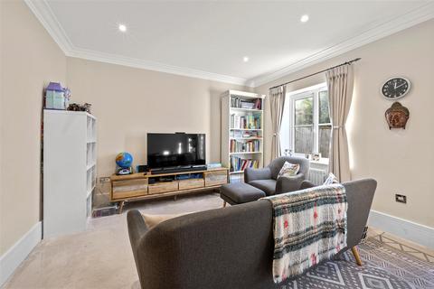 4 bedroom house to rent, Alba Mews, Southfields, SW18