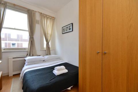 Studio to rent, Fairholme Road, West Kensington, London, W14