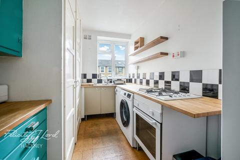 160b Graham Road, London, E8 1BS