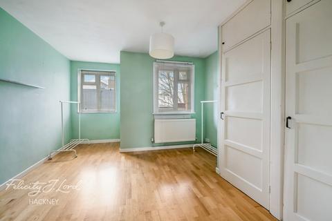 160b Graham Road, London, E8 1BS