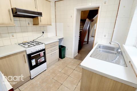 2 bedroom terraced house for sale, Wood Street, Newport