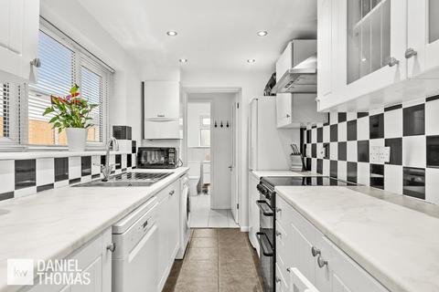 34 Greenfield Street, Waltham Abbey, EN9 1HJ