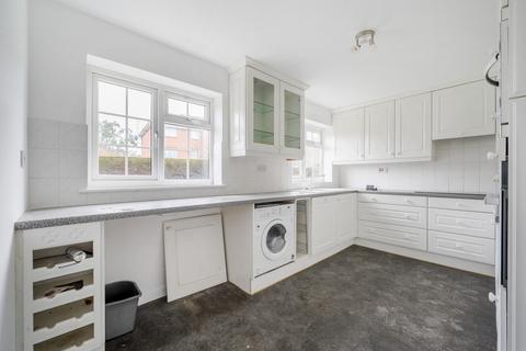 2 bedroom flat for sale, Mark Anthony Court, Hampshire PO11