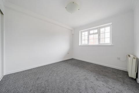 2 bedroom flat for sale, Mark Anthony Court, Hampshire PO11