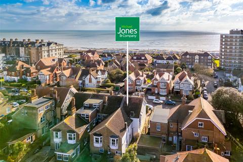 16b Bath Road, Worthing, BN11 3NU