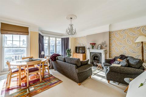 16b Bath Road, Worthing, BN11 3NU