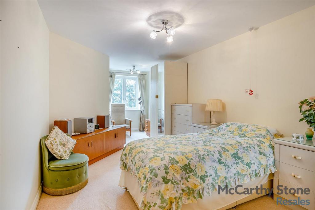 8636147-interior16.jpg