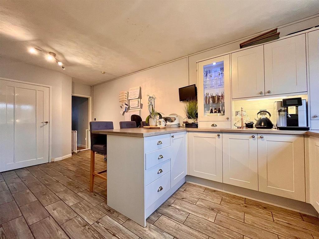 Kitchen/Breakfast Room