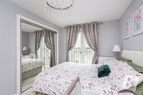 2 bedroom apartment for sale, School Avenue, Dunton Fields, Essex, SS15