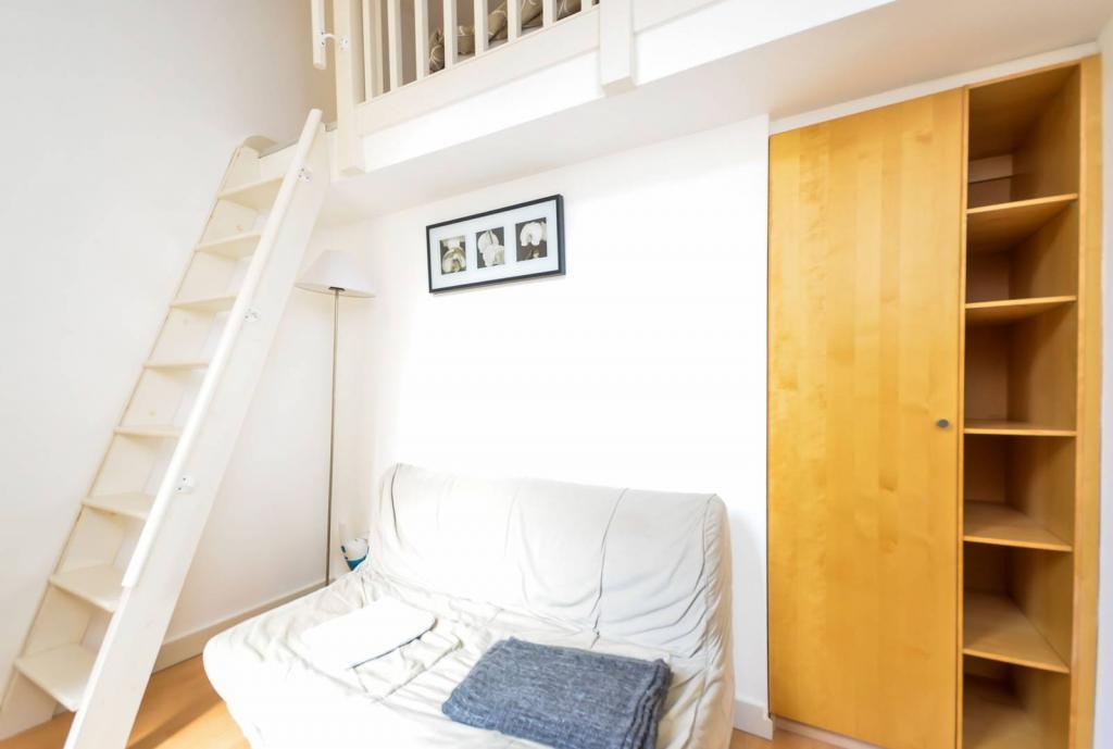 Studio To Rent