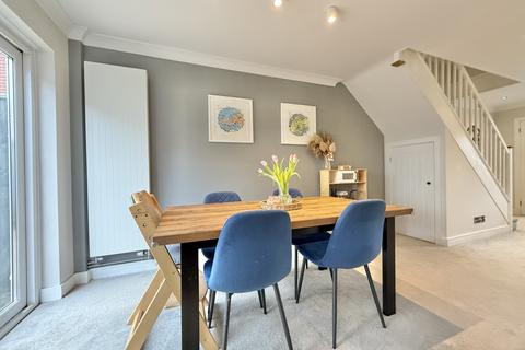 30 Canon Way, Exeter, EX2 8FP