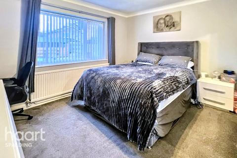 77 Daniels Crescent, Long Sutton, Spalding, PE12 9DR