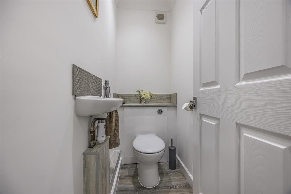 10 Whitworth Road, Portsmouth-Portico Marketing-Slo
