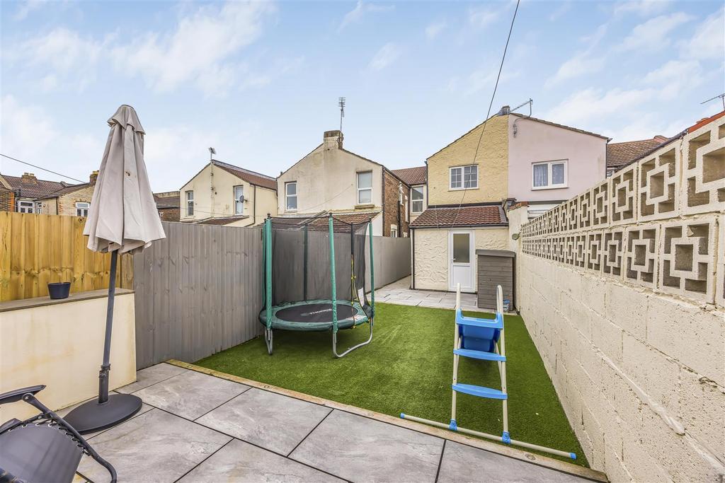 10 Whitworth Road, Portsmouth-Portico Marketing-Slo