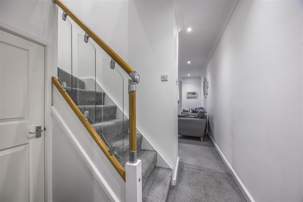 10 Whitworth Road, Portsmouth-Portico Marketing-Slo