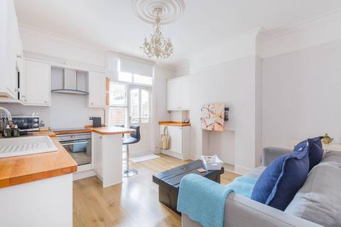 1 bedroom flat to rent, Archway Road, Highgate, London, N6