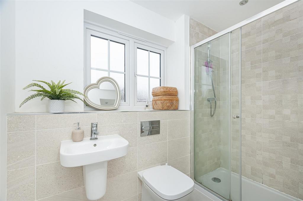 11 Knox Ave7.JPG