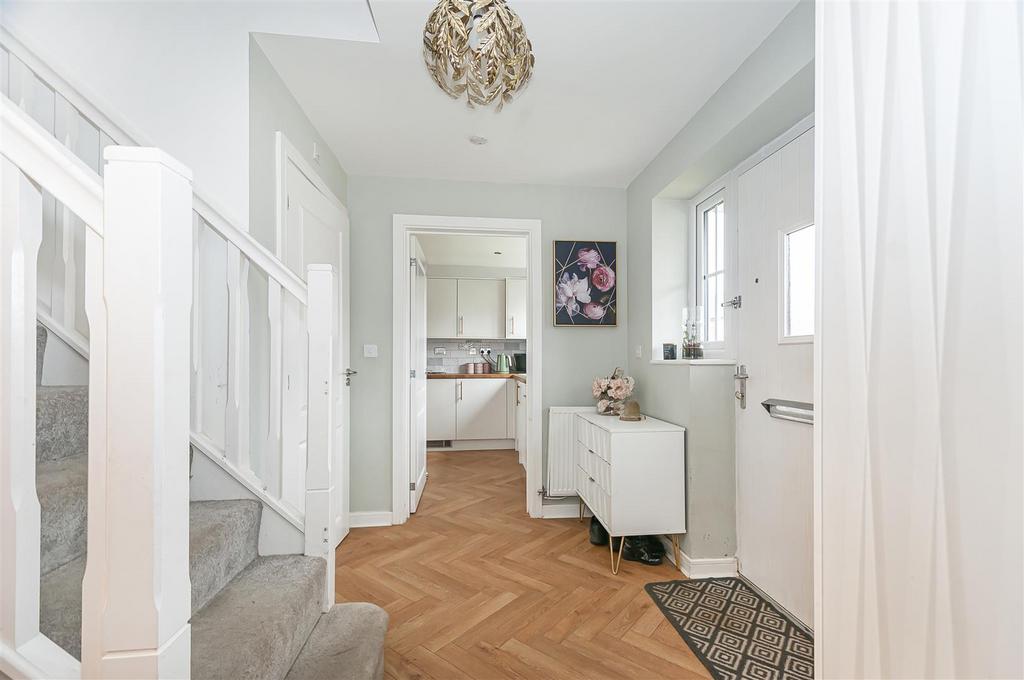 11 Knox Ave8.JPG