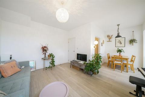 3 bedroom apartment for sale, Brockley Road, London SE4