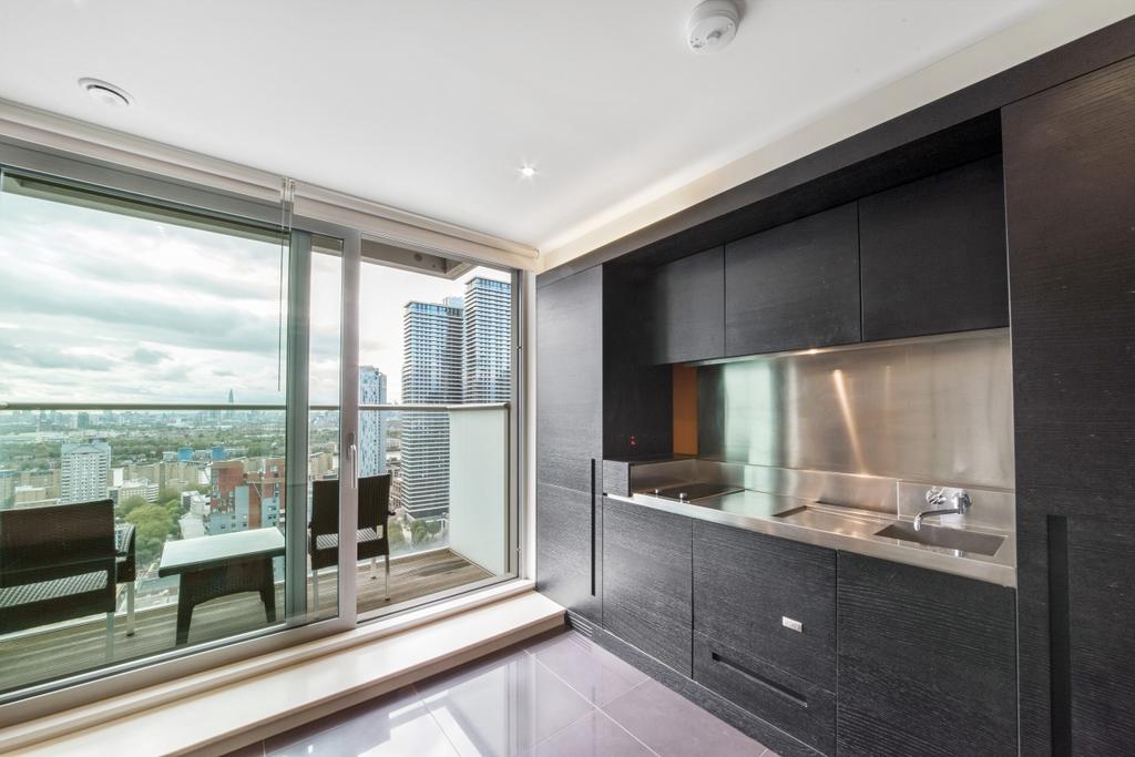 Apartment in Canary Wharf - View 2
