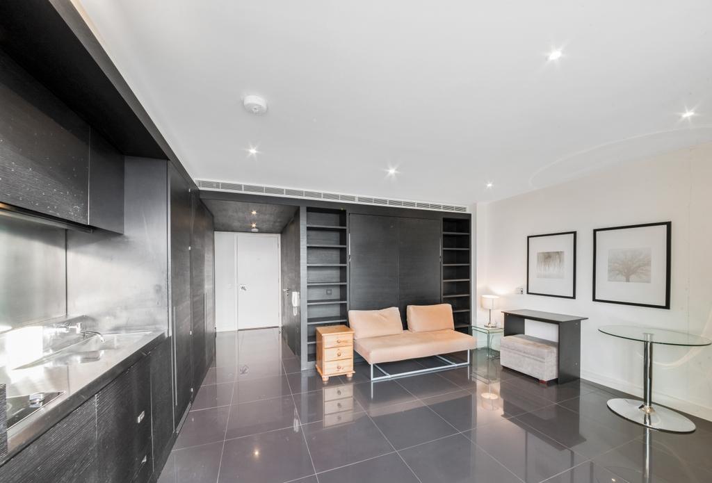 Apartment in Canary Wharf - View 3