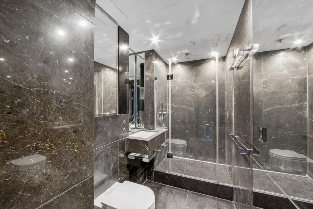 Apartment in Canary Wharf - More