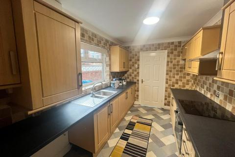 3 bedroom terraced house to rent, Albert Street, Chilton, Ferryhill