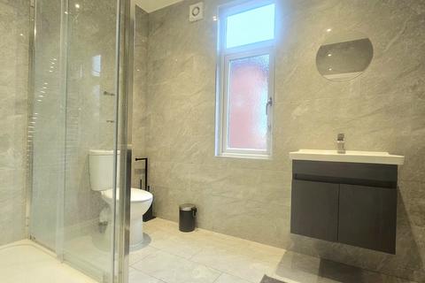 26 Regina Road, London, W13 9EF