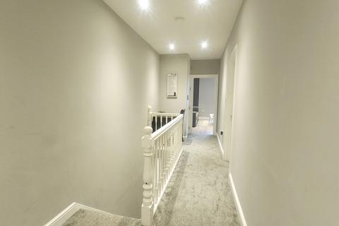 26 Regina Road, London, W13 9EF