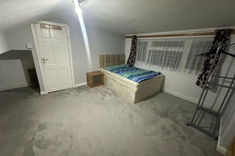 6 bedroom terraced house to rent, Hugh Road, Birmingham B10