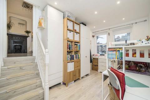 2 bedroom flat for sale, Acton Lane, London W4