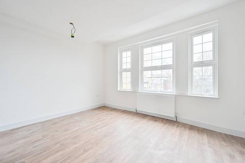 2 bedroom flat to rent, Broadway, West Ealing, W13