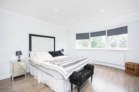 6 bedroom detached house for sale, Dorchester Gardens, Hampstead Garden Suburb, London, NW11