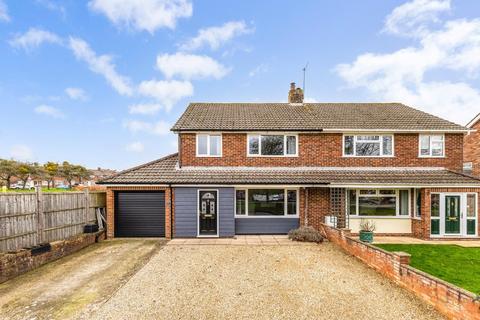 5 Aston Mead, Salisbury, SP1 3HJ