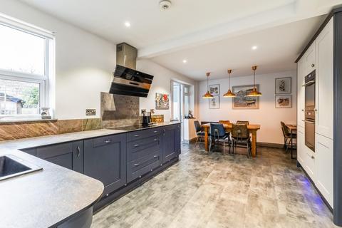 5 Aston Mead, Salisbury, SP1 3HJ