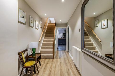 5 Aston Mead, Salisbury, SP1 3HJ