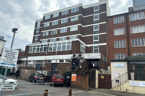 1 bedroom flat for sale, Eastgate Gardens, Surrey GU1