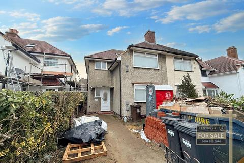 3 bedroom semi-detached house for sale, Summerhouse Avenue, HOUNSLOW TW5