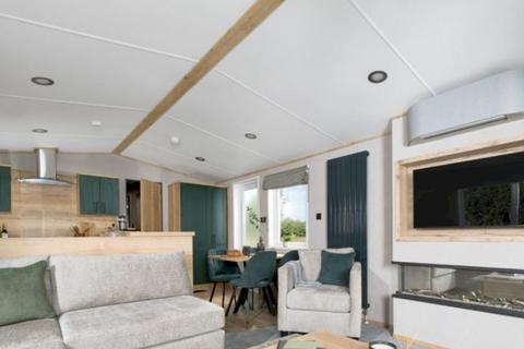 2 bedroom lodge for sale, Thriftwood Country Park, , Plaxdale Green Road TN15