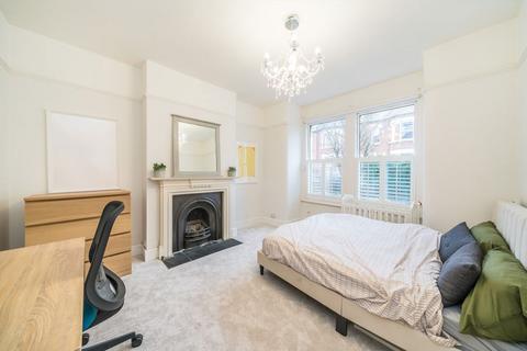 37 Bickersteth Road, London, SW17 9SE
